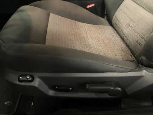 Used 2009 Ford Mustang Convertible RWD image 32