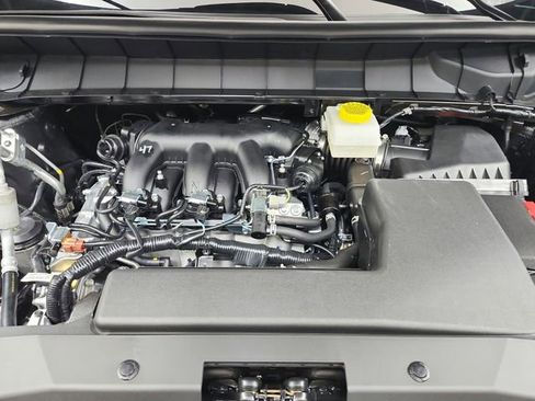 New 2026 Nissan Pathfinder SL FWD image 17