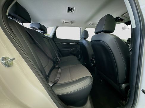 Used 2022 Kia Seltos S FWD image 18