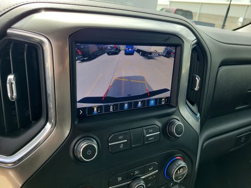 Used 2021 Chevrolet Silverado 3500 LTZ w/ LTZ Texas Edition image 21