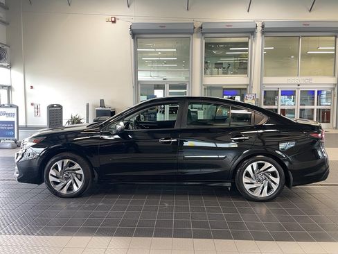 Used 2024 Subaru Legacy Touring XT image 4