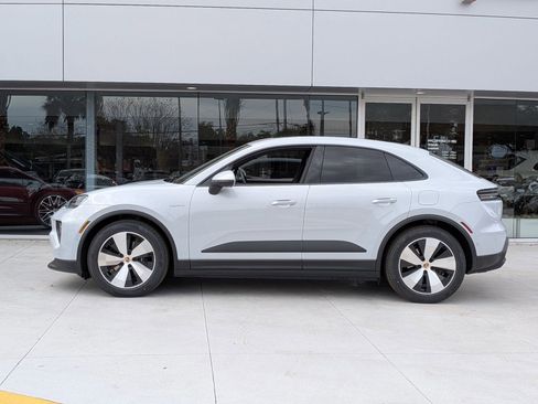 New 2026 Porsche Macan Electric image 2