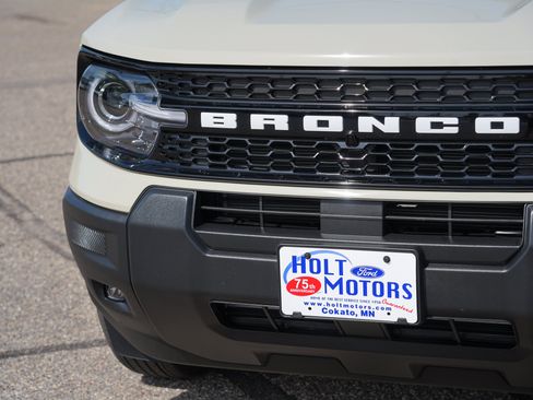 Used 2025 Ford Bronco Sport Outer Banks AWD/4WD image 11