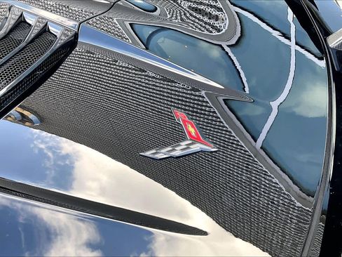 Used 2025 Chevrolet Corvette Z06 w/ Z07 Performance Package image 31