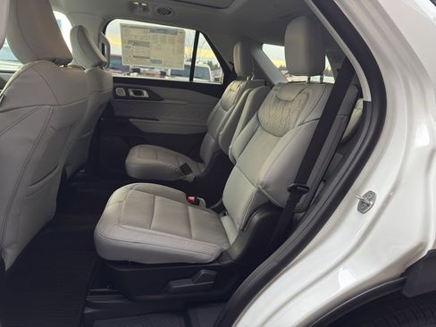 New 2026 Ford Explorer Platinum w/ LUX Leather Package image 33