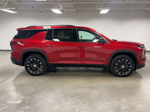 New 2026 Chevrolet Traverse LT w/ Sun and Wheel Package image 6