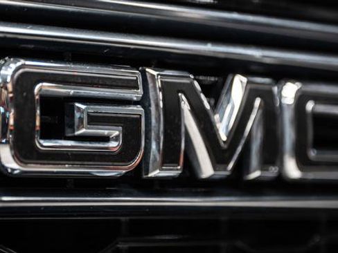 Used 2024 GMC Sierra 2500 AT4 w/ AT4 Premium Plus Package image 23