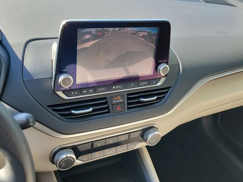 Used 2020 Nissan Altima 2.5 S FWD image 26