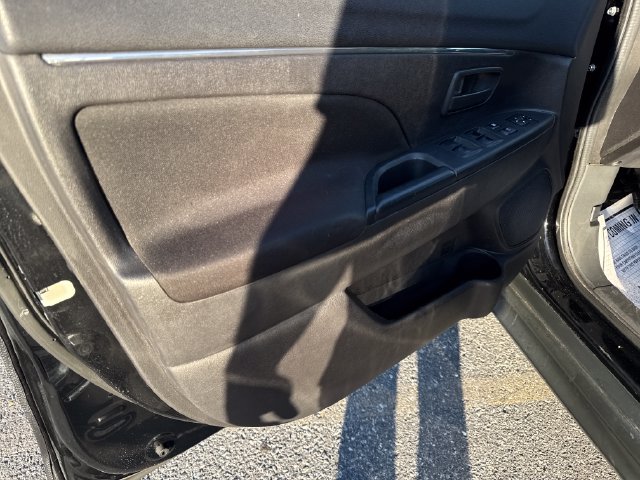 Used 2015 Mitsubishi Outlander Sport ES AWD/4WD image 10