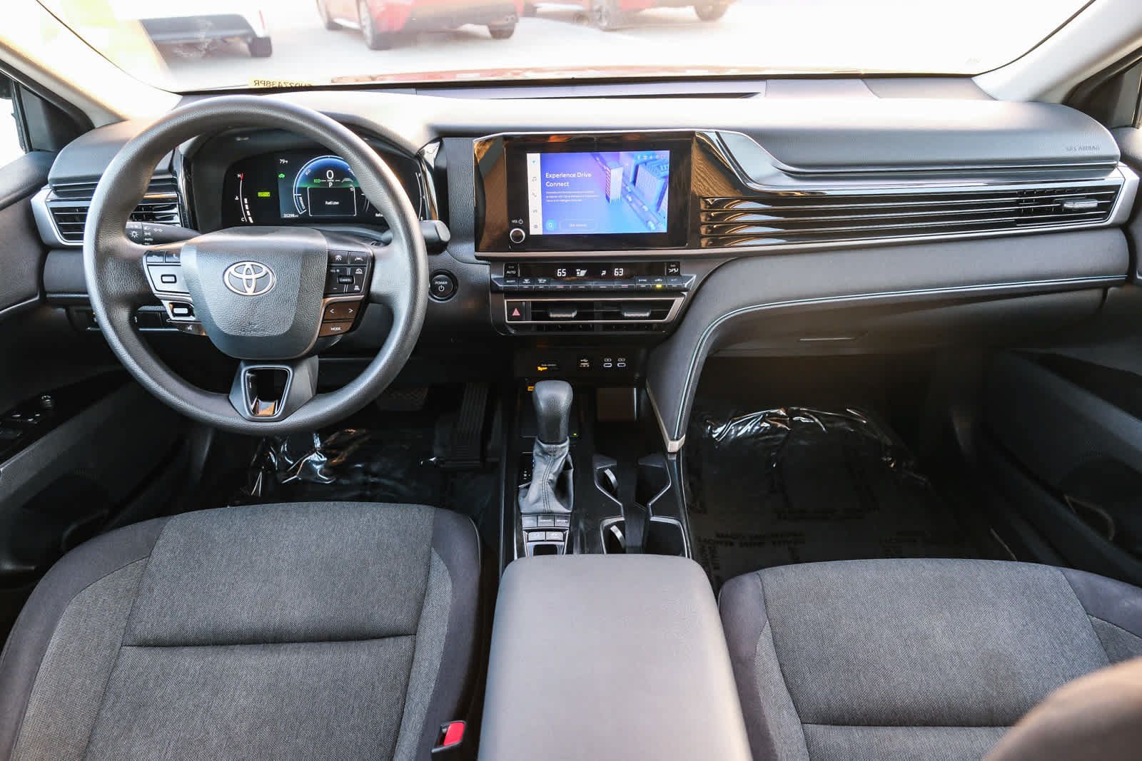 Used 2025 Toyota Camry LE FWD image 13