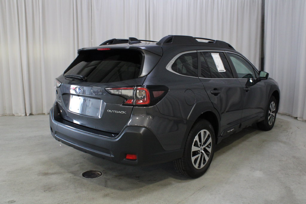 Used 2024 Subaru Outback Premium AWD/4WD image 25