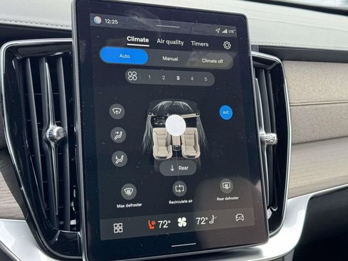 New 2026 Volvo XC90 T8 Plus w/ Protection Package Premier image 5