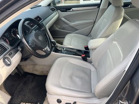 Used 2015 Volkswagen Passat 1.8T Limited Edition image 22