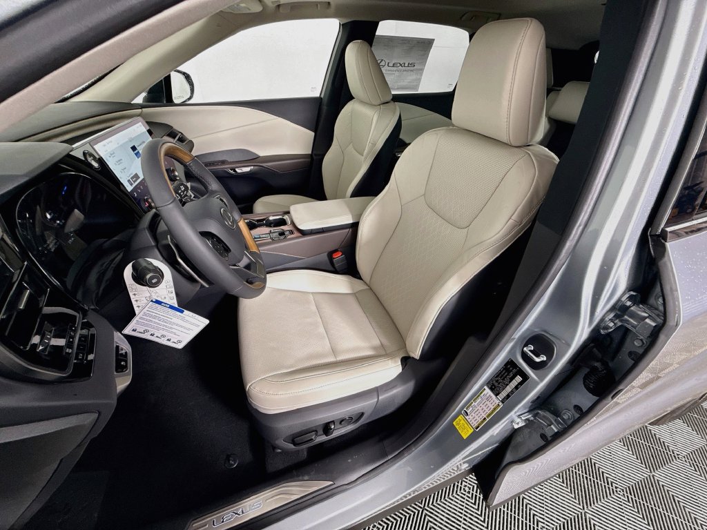 New 2026 Lexus RX 350h w/ Convenience Package AWD/4WD image 16