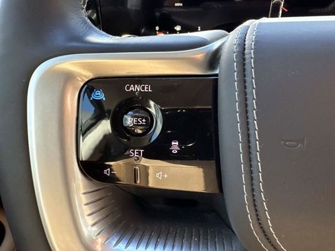 Certified 2025 INFINITI QX80 Sensory image 25