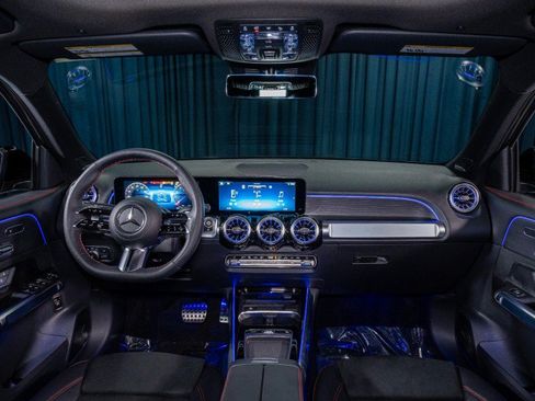 New 2026 Mercedes-Benz GLB 250 4MATIC image 14
