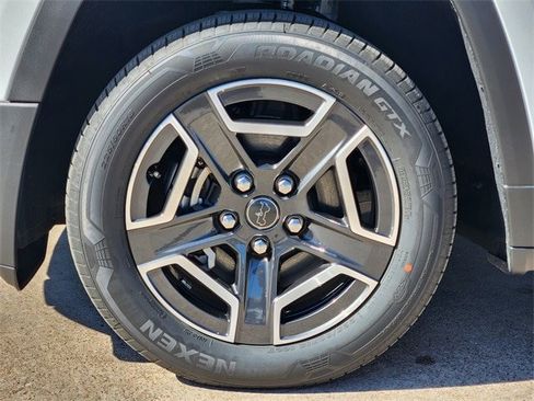 New 2026 Jeep Cherokee Limited image 7