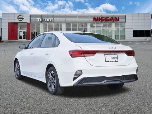 Used 2024 Kia Forte LXS FWD image 6