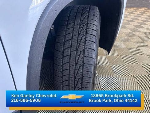 Certified 2020 Chevrolet Traverse LT AWD/4WD image 30