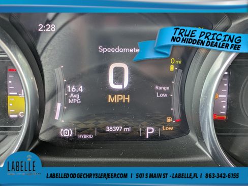 Used 2023 Jeep Wrangler Unlimited AWD/4WD image 22