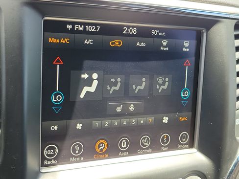 Used 2018 Jeep Grand Cherokee Laredo AWD/4WD image 22