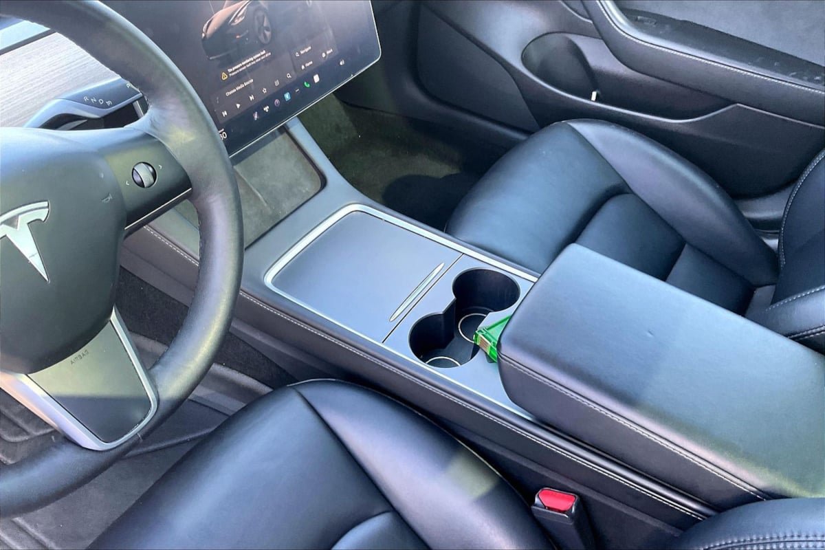 Used 2023 Tesla Model 3 Standard Range RWD image 14