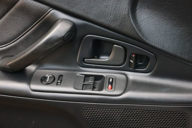 Used 2001 Honda S2000 image 43