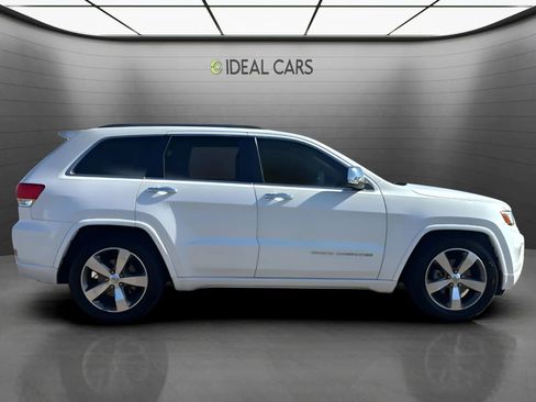 Used 2016 Jeep Grand Cherokee Overland w/ Advanced Technology Group AWD/4WD image 4