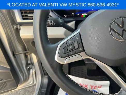 Certified 2022 Volkswagen Taos SE image 36