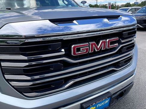 Used 2025 GMC Sierra 1500 SLT AWD/4WD image 29