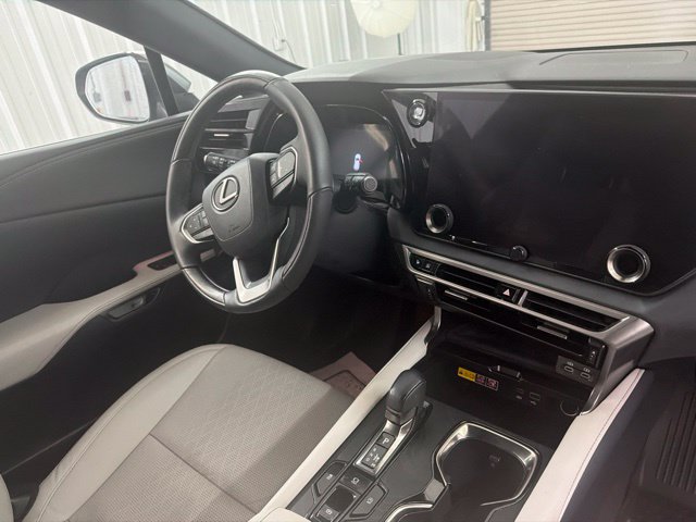 Used 2024 Lexus RX 350 Premium Plus w/ Convenience Package FWD image 25