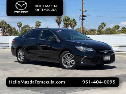 Used 2017 Toyota Camry SE w/ Moonroof Package