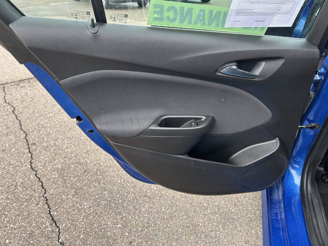 Used 2018 Chevrolet Cruze LT w/ Convenience Package FWD image 13