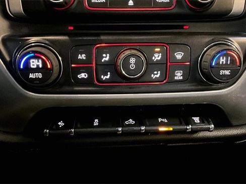 Used 2015 GMC Sierra 2500 SLE w/ SLE Preferred Package image 14