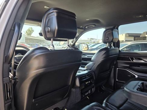 Used 2024 Jeep Wagoneer L 4WD image 23