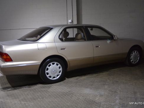 Used 1995 Lexus LS 400 image 3