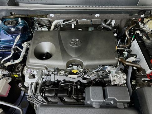 Used 2025 Toyota RAV4 XLE Premium image 35