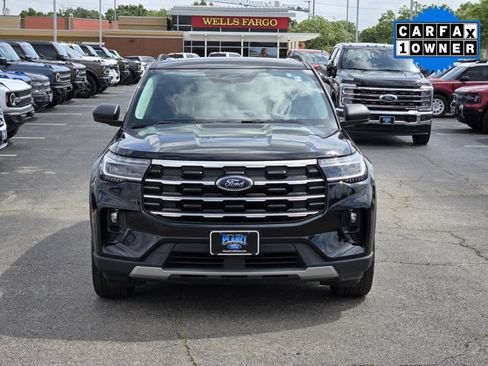 Certified 2025 Ford Explorer Active w/ Active Comfort Package AWD/4WD image 2