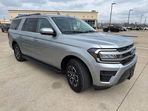 Certified 2024 Ford Expedition Max XLT image 18