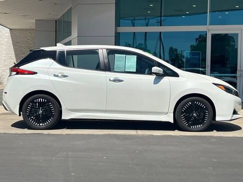 Used 2024 Nissan Leaf SV Plus FWD image 3