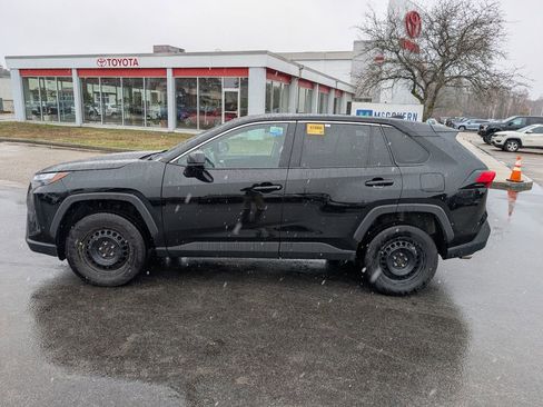 Used 2024 Toyota RAV4 LE image 2