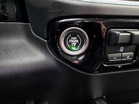 Certified 2024 Chevrolet Silverado 1500 RST AWD/4WD image 23