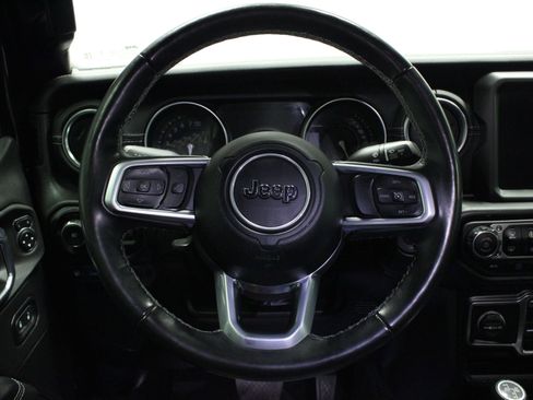 Used 2022 Jeep Wrangler Unlimited Sahara w/ Cold Weather Group image 21