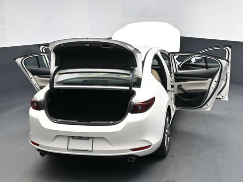 Used 2022 MAZDA MAZDA3 s image 16