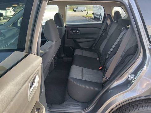 Certified 2024 Nissan Rogue SV FWD image 13
