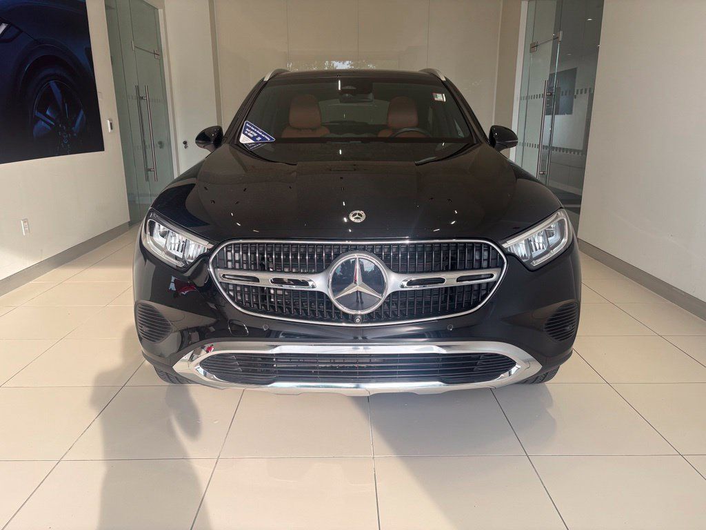 Used 2023 Mercedes-Benz GLC 300 4MATIC image 8
