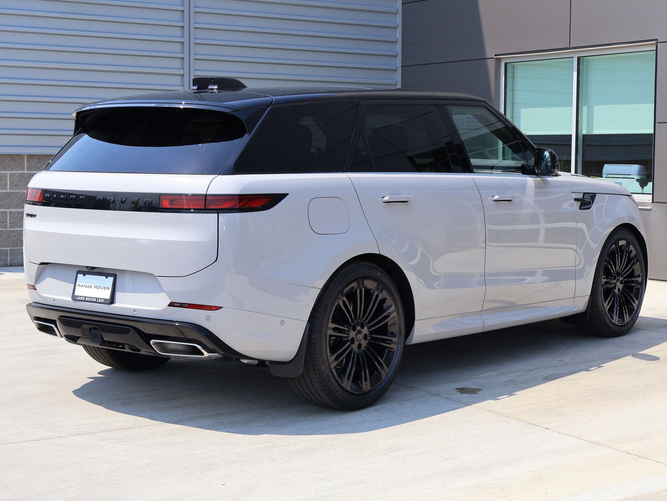 New 2026 Land Rover Range Rover Sport Dynamic SE AWD/4WD image 5