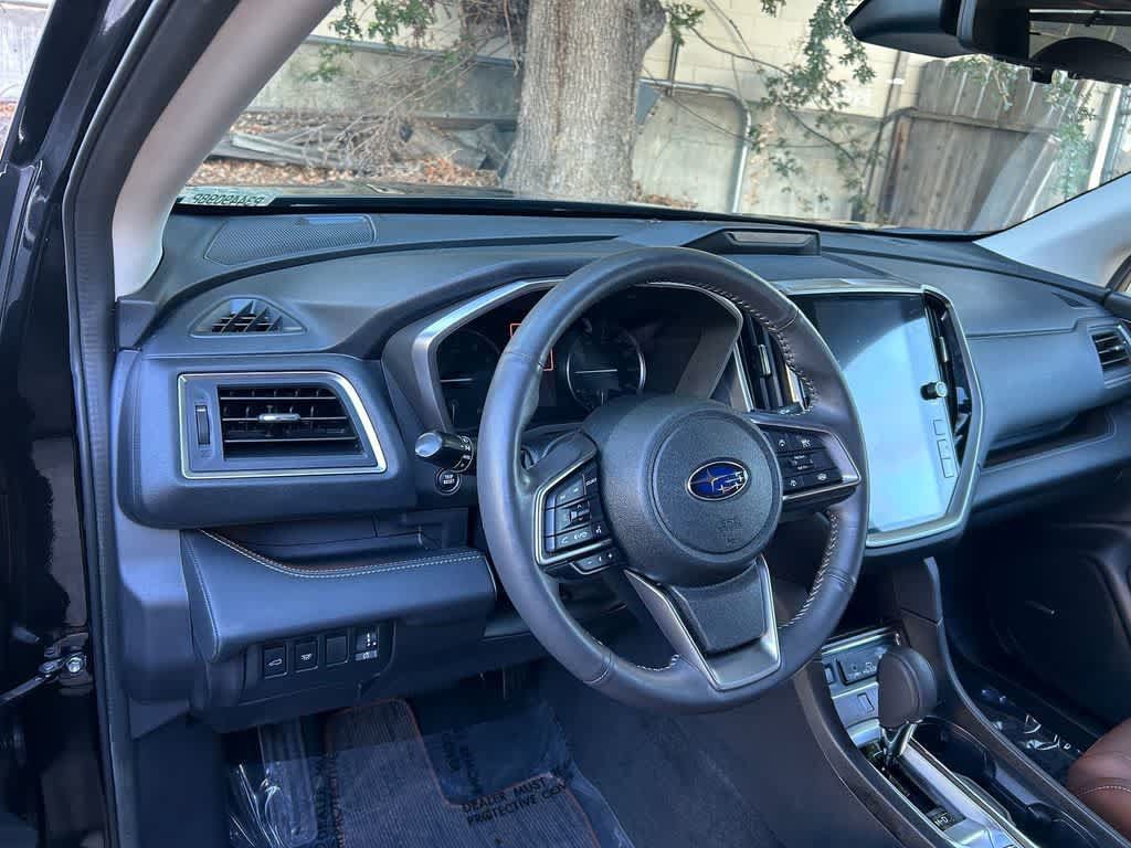 Used 2023 Subaru Ascent Touring AWD/4WD image 2