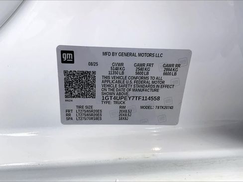 Used 2026 GMC Sierra 2500 AT4 w/ AT4 Premium Plus Package AWD/4WD image 32