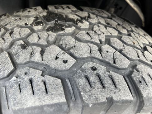 Used 2021 Ford F250 Platinum w/ FX4 Off-Road Package image 9